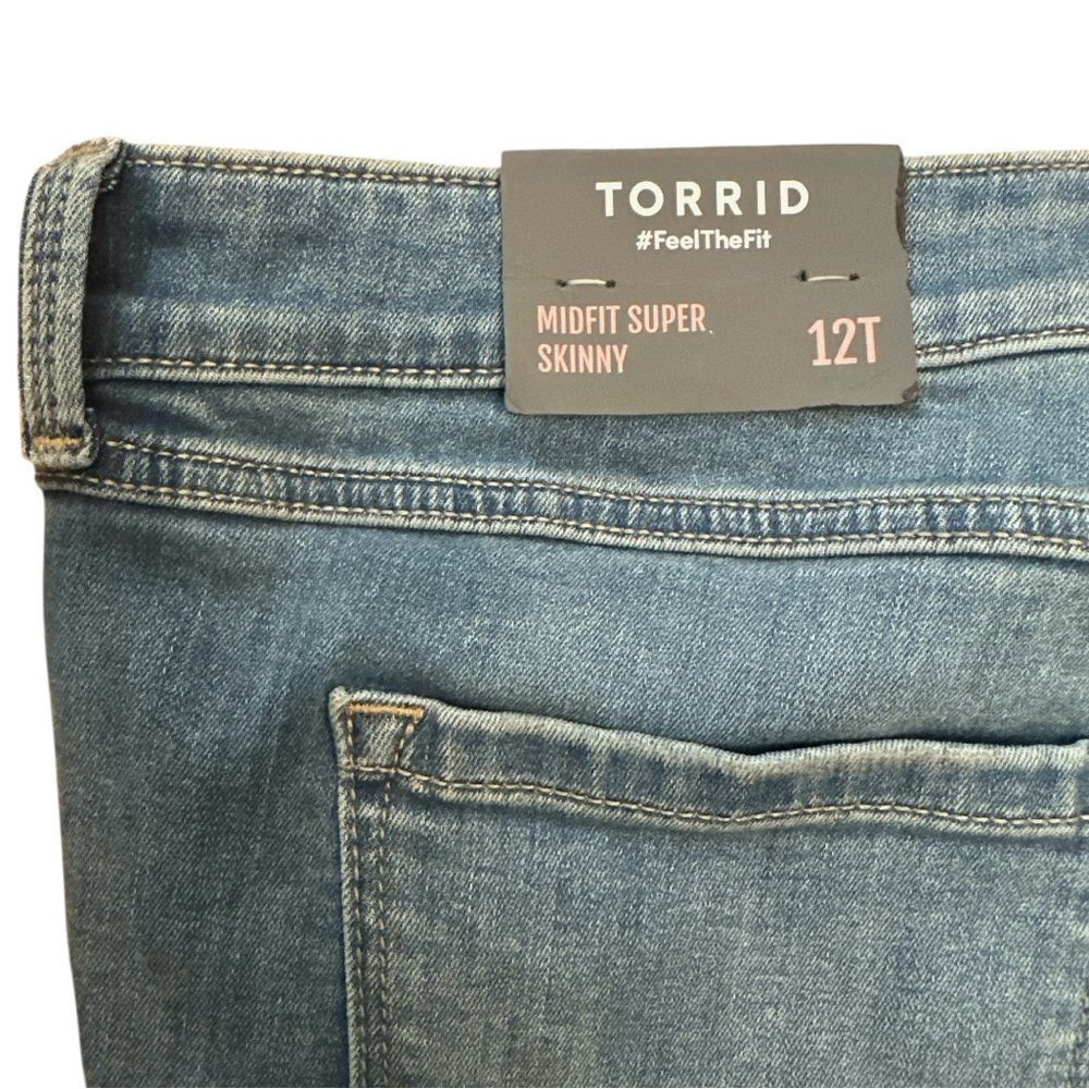 2 for $30 TORRID Midfit Super Skinny Mid-Rise Jean NWT - Picture 7 of 11